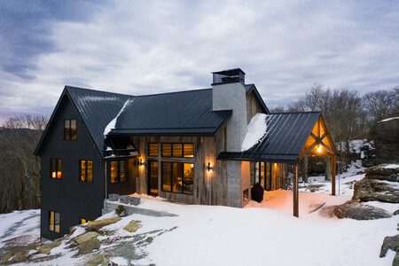 Contemporary Mountaintop Escape