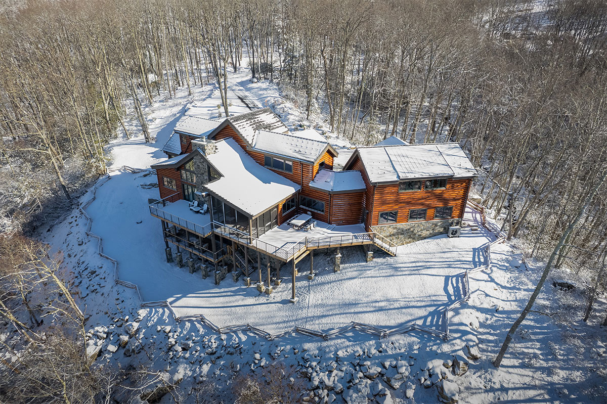 Hawk Point Lodge VPC Builders