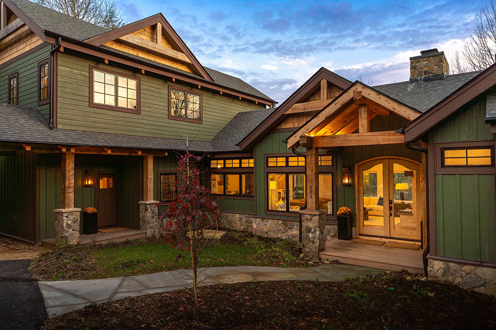 Barrel & Bloom Manor