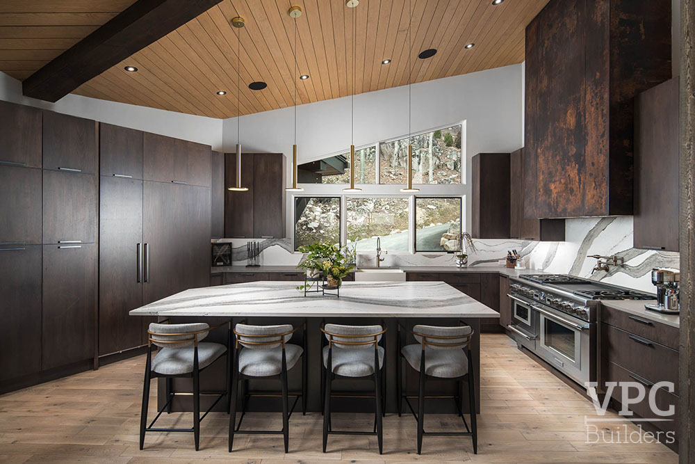 Cliffs Edge Modern dining area