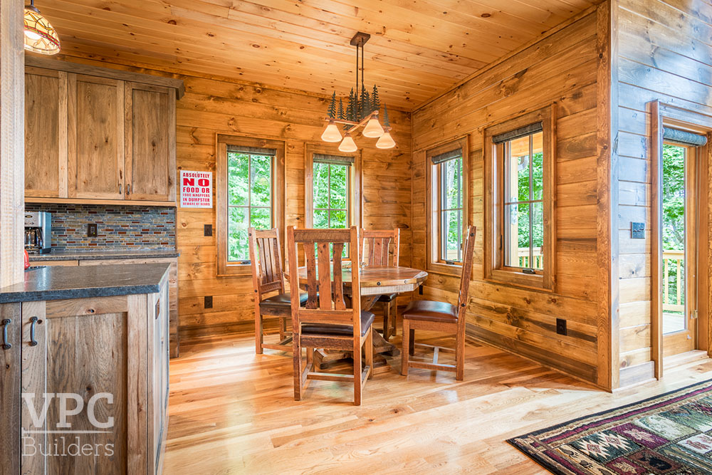 Custom Cabin at Grandfather dining area