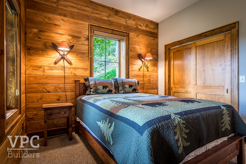 Custom Cabin at Grandfather bedroom