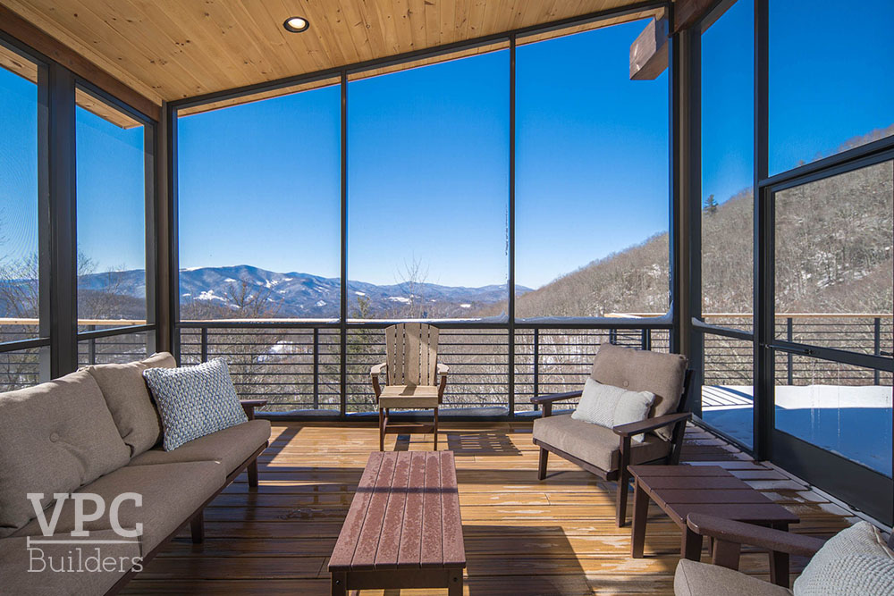 Hawk Point Lodge enclosed deck