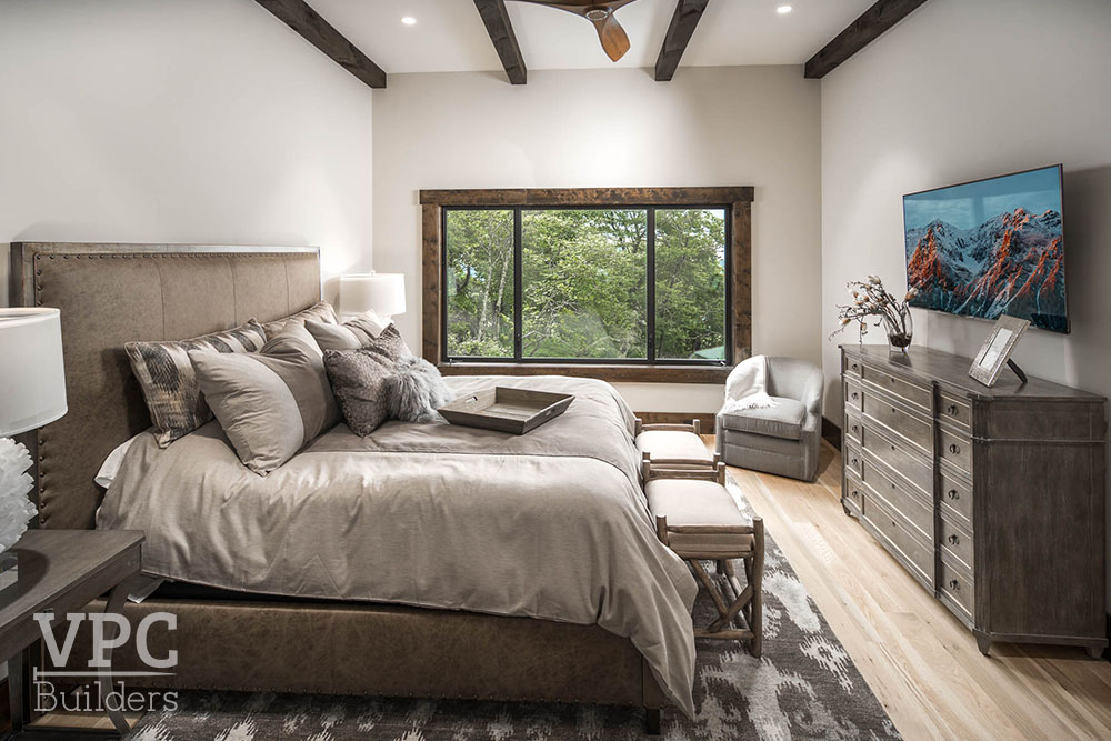 Lodge Ridge bedroom