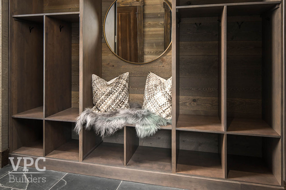 Lodge Ridge closet