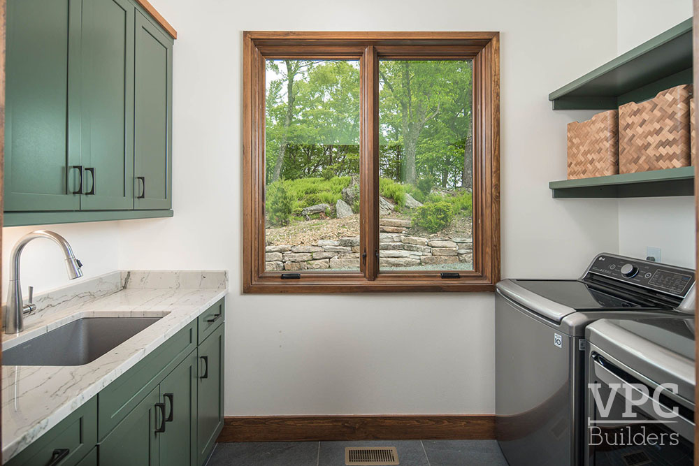 Contemporary Scenic Solitude laundry