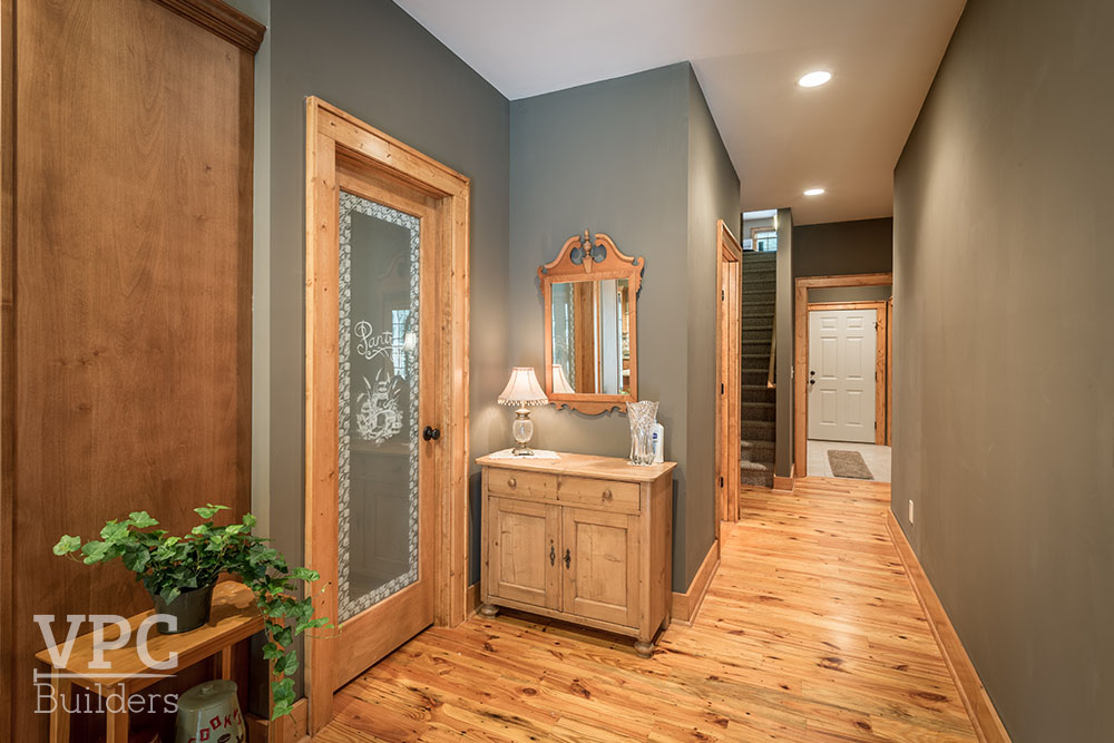 Cross Creek interior