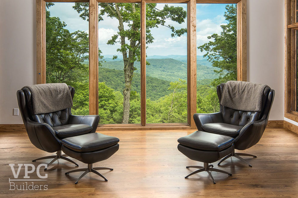 Haven Lookout large window with view overlooking mountains
