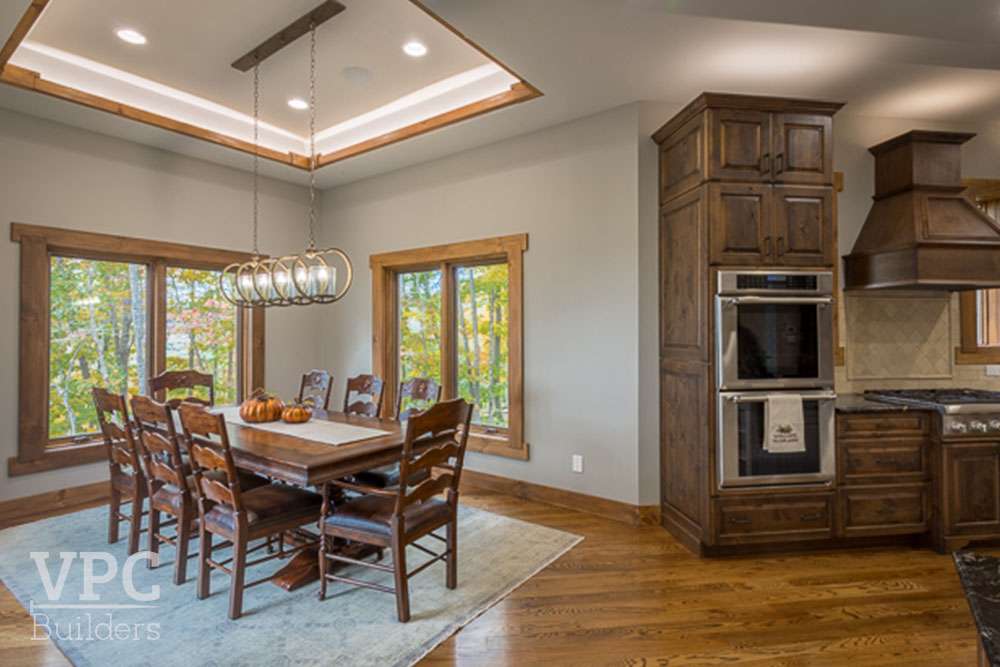 Timber Ridge at the Coves dining area