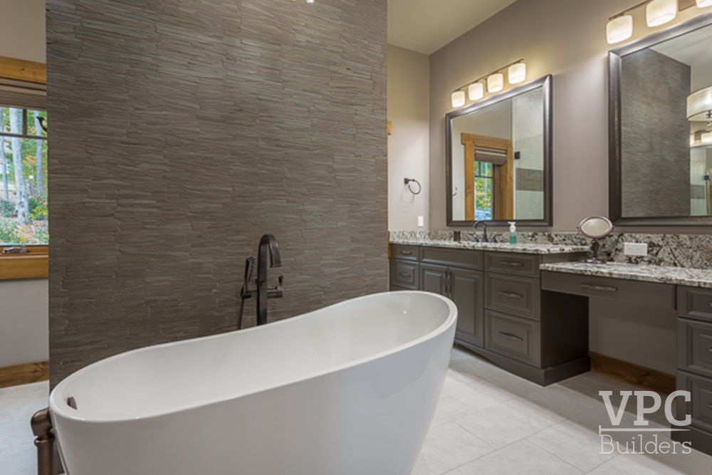 Timber Ridge at the Coves bathroom with tub