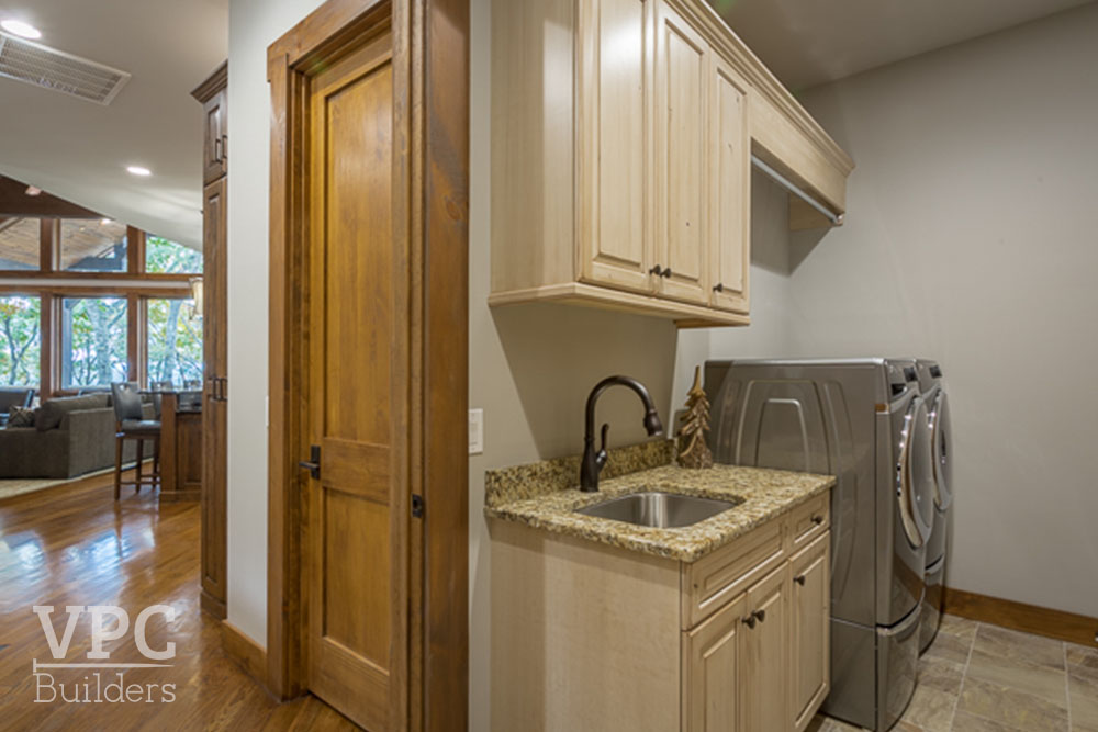 Timber Ridge at the Coves laundry room