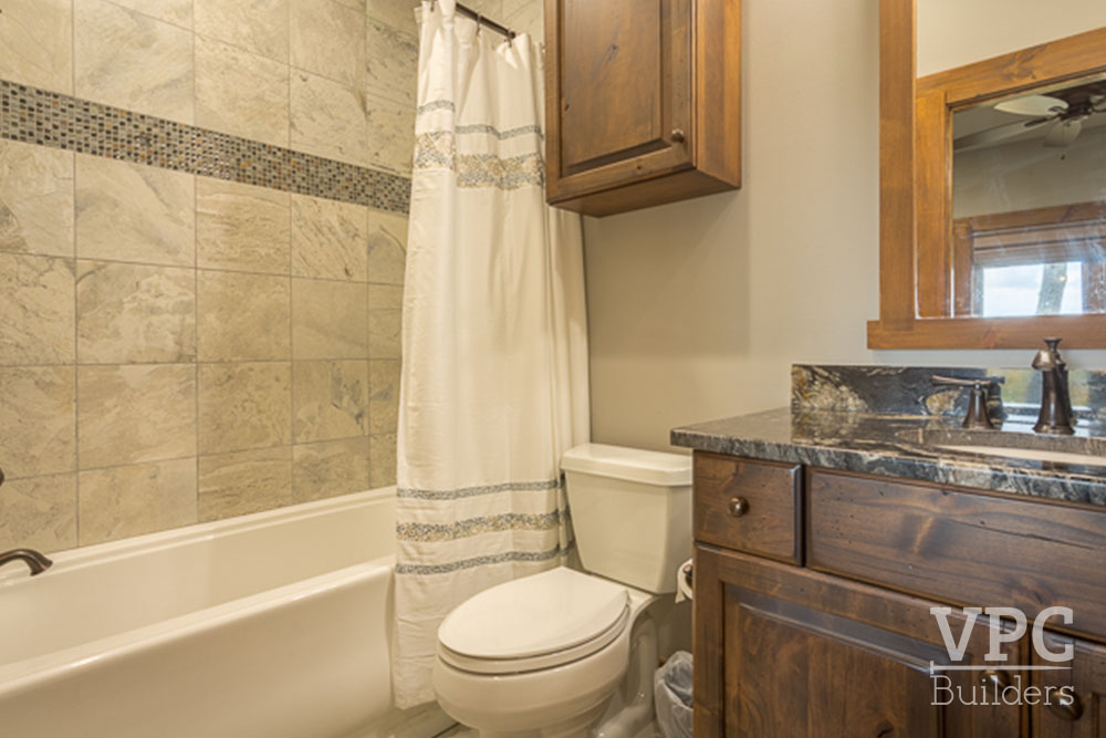 Timber Ridge at the Coves bathroom