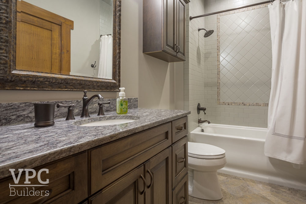 Timber Ridge at the Coves bathroom