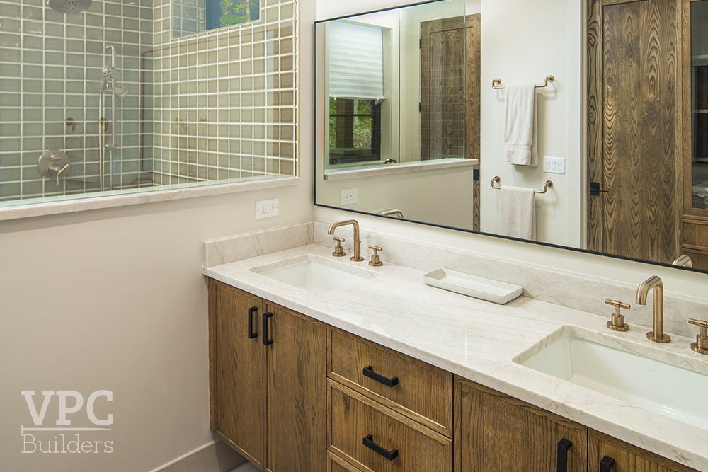 Woodland Timberframe bathroom