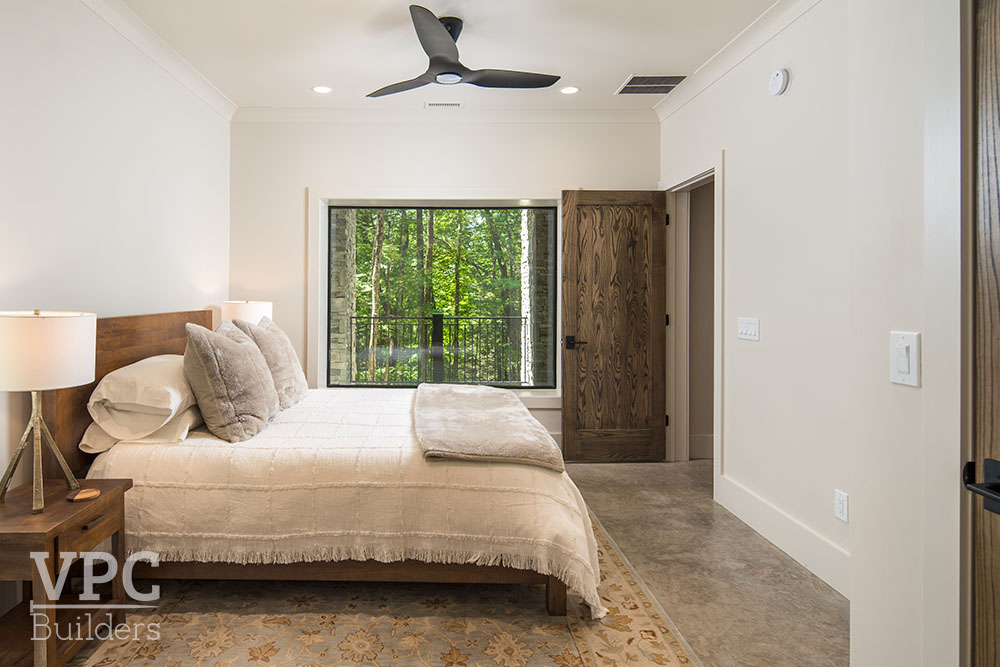 Woodland Timberframe bedroom