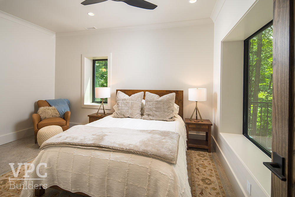 Woodland Timberframe bedroom