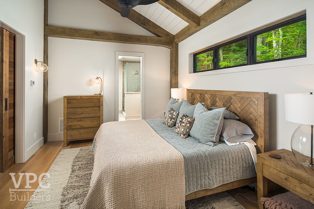 Woodland Timberframe bedroom