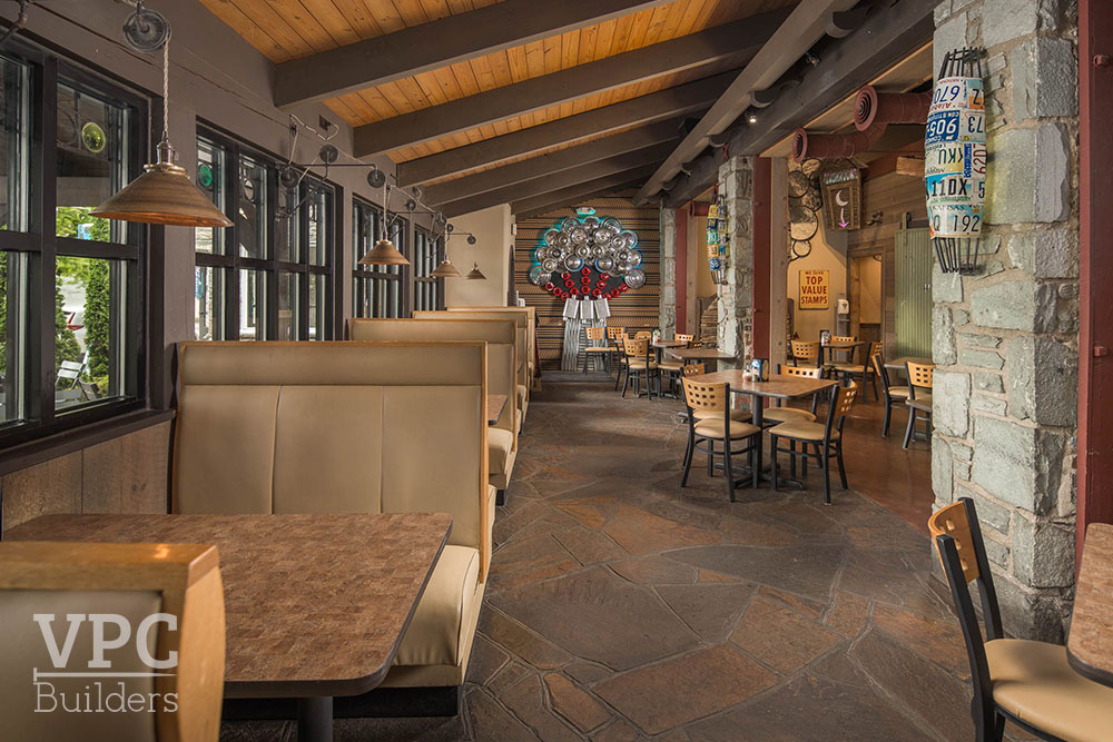 Mellow Mushroom interior
