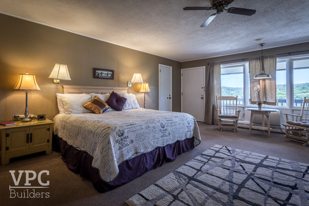 Cliff Dwellers Inn room