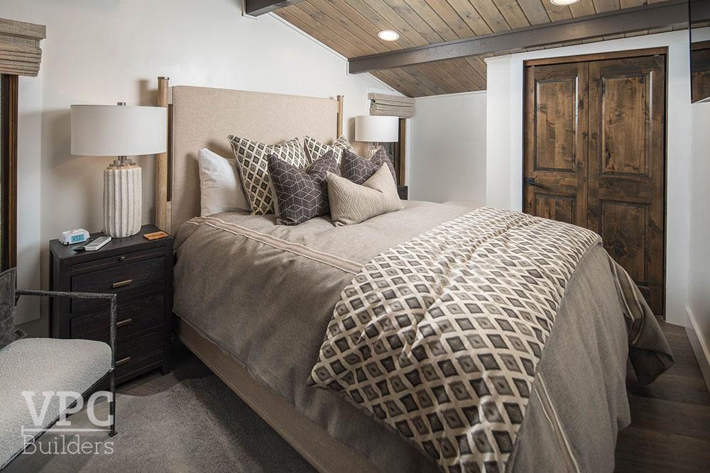 Cherokee Chalet bedroom