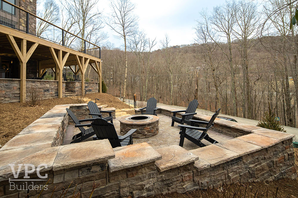 Cherokee Chalet outdoor area