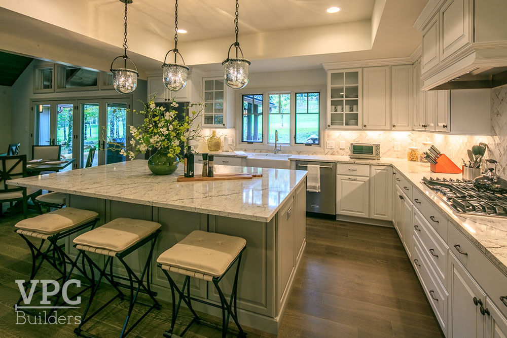 Golf Cottage in Linville kitchen