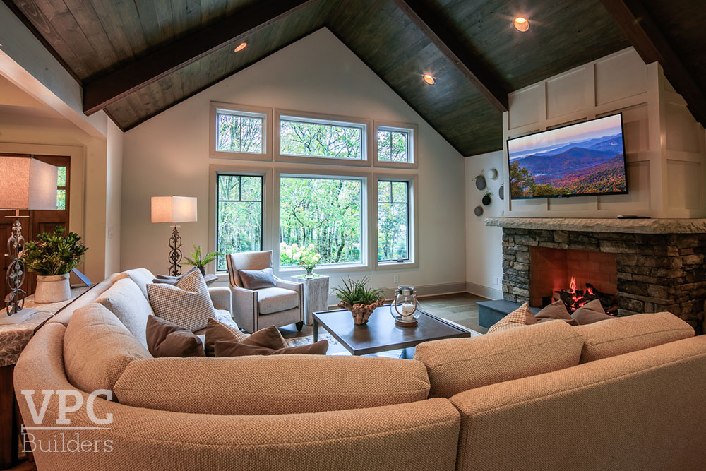 Golf Cottage in Linville living room