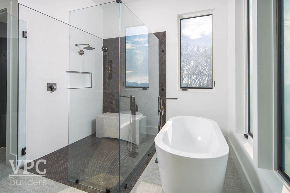 Blackstone Summit interior bathroom