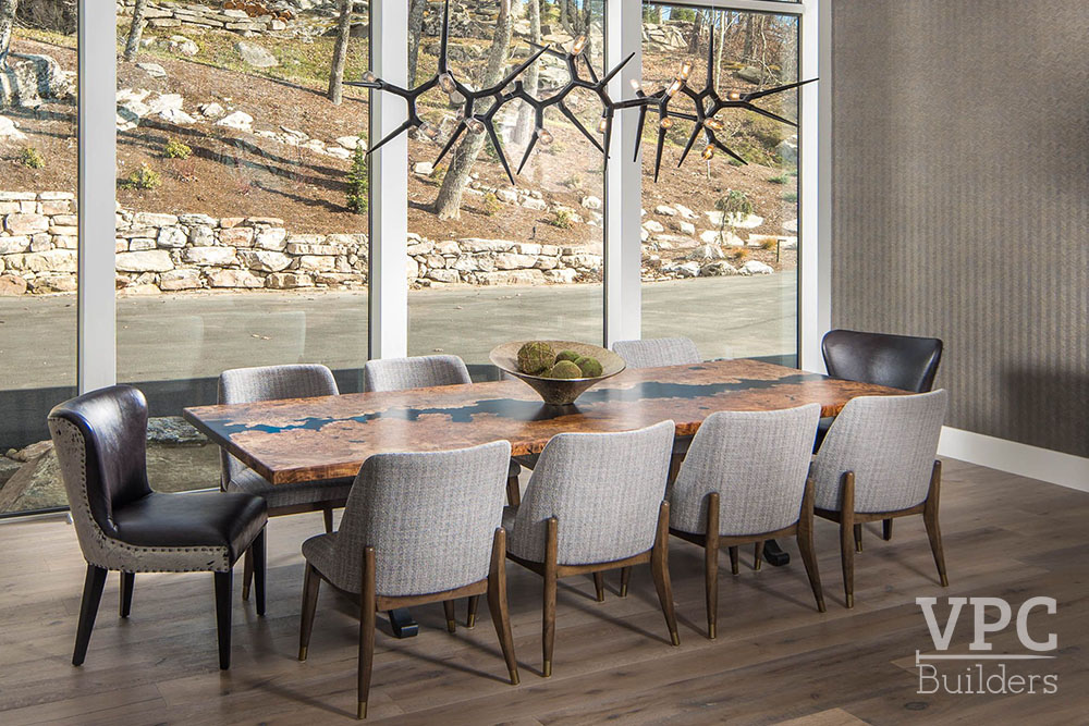 Blackstone Summit interior dining room