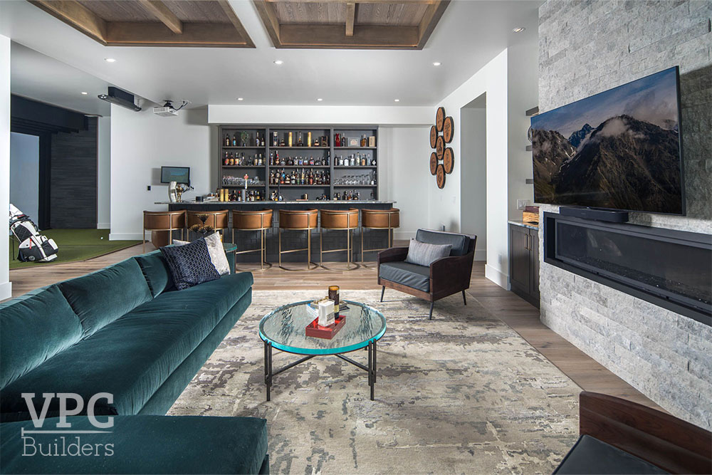 Blackstone Summit interior living room