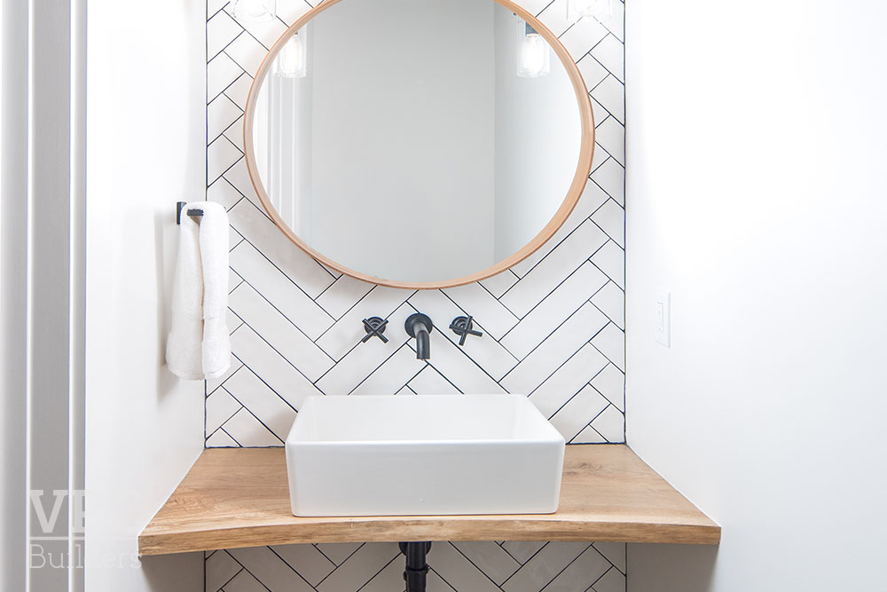 Antler Peak bathroom interior