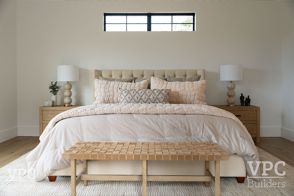 Antler Peak interior bedroom