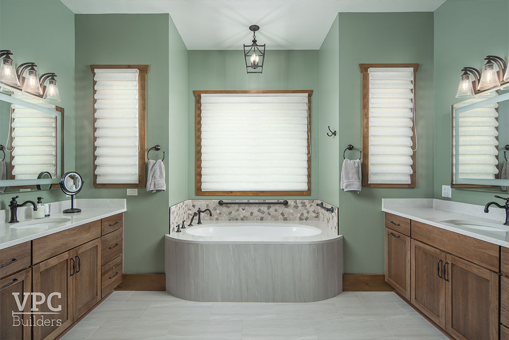 Orchard Summit bathroom interior